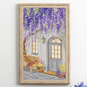 風に揺れる藤、花模様