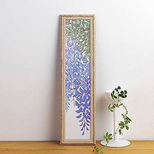 風に揺れる藤、花模様